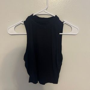 black sleeveless crop top